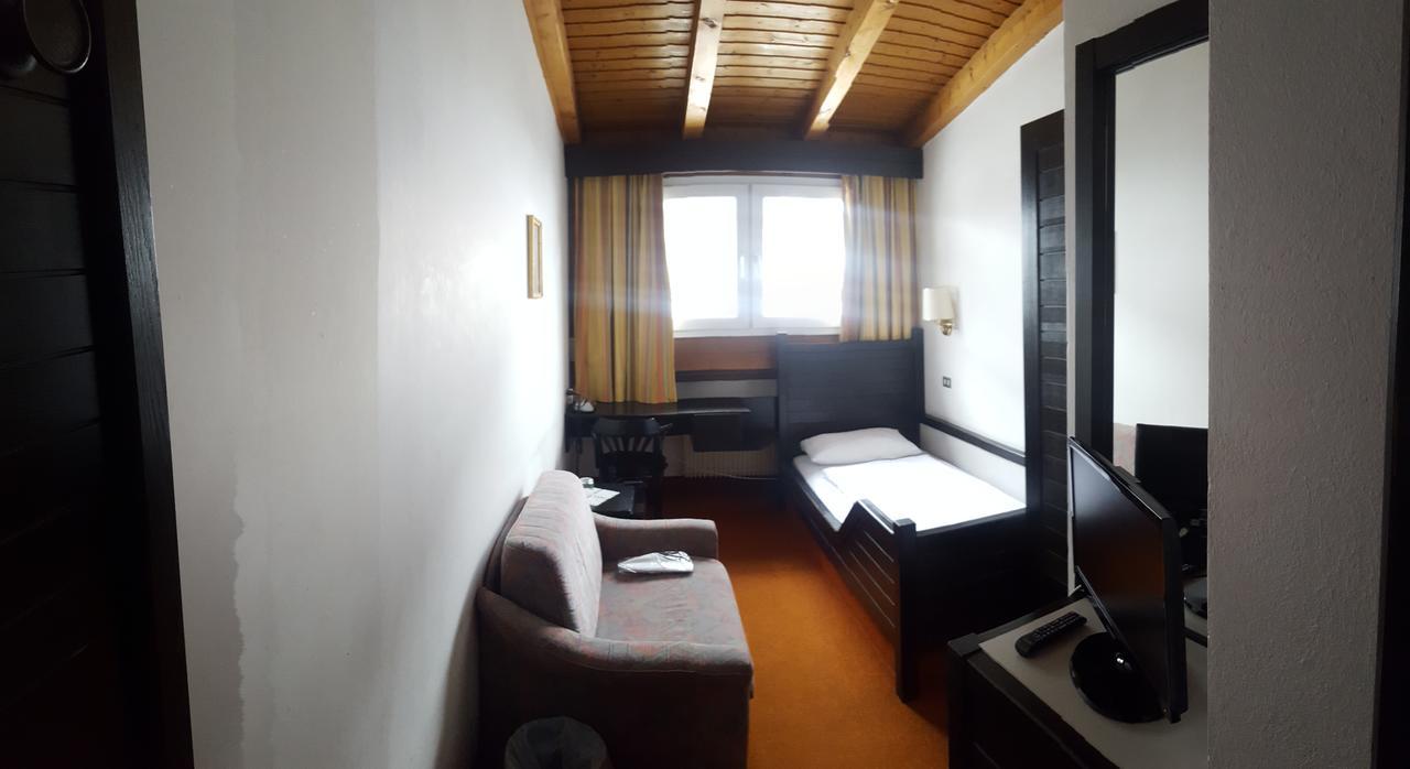 Hotel Sextnerhof Sesto Fiorentino Exterior photo